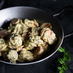 Hackbällchen in Curryrahmsauce